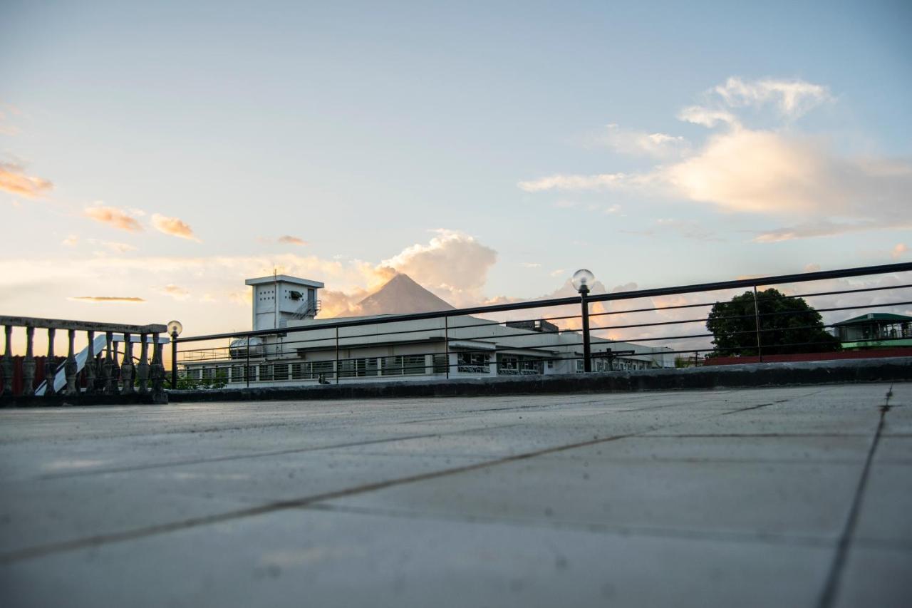 Parmview Inn Legazpi Buitenkant foto